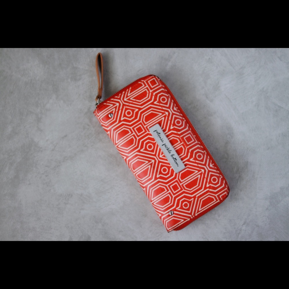 Petunia Pickle Bottom Parika Pivot Wallet